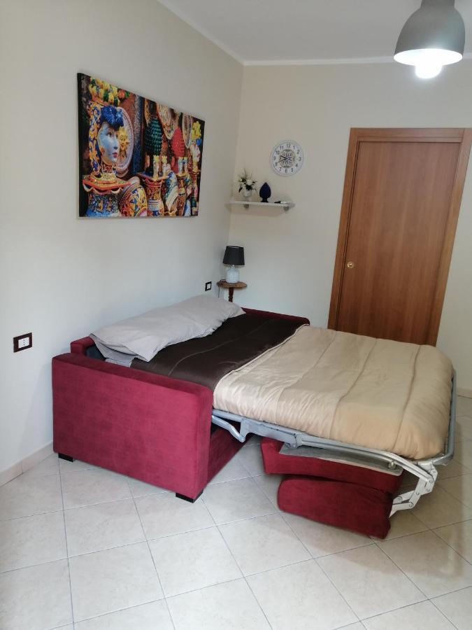 Stone House E Casa Vacanze Zia Rosina Montemaggiore Belsito 外观 照片